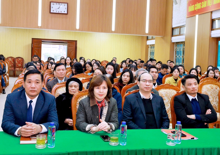 ĐU- HĐND-UBND-UBMTTQ Việt Nam xã Thư Lâm khen thưởng các tập thể, cá nhân có thành tích xuất sắc trong thực hiện công tác GPMB trên địa bàn xã, trao tặng quyết định danh hiệu NTVT- Ảnh 1.