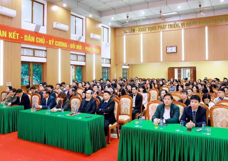 ĐU- HĐND-UBND-UBMTTQ Việt Nam xã Thư Lâm khen thưởng các tập thể, cá nhân có thành tích xuất sắc trong thực hiện công tác GPMB trên địa bàn xã, trao tặng quyết định danh hiệu NTVT- Ảnh 2.