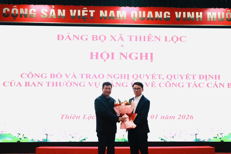 Đảng bộ xã Thiên Lộc tổ chức hội nghị công bố và trao Nghị quyết, Quyết định của Ban thường vụ Đảng ủy về công tác cán bộ- Ảnh 7.