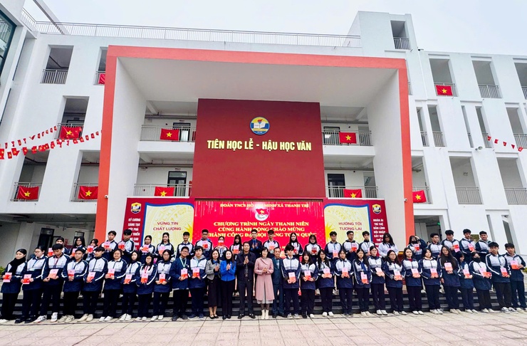 ĐOÀN XÃ THANH TRÌ TỔ CHỨC CHƯƠNG TRÌNH “NGÀY THANH NIÊN CÙNG HÀNH ĐỘNG CHÀO MỪNG THÀNH CÔNG ĐẠI HỘI ĐẢNG TOÀN QUỐC LẦN THỨ XIV”- Ảnh 3.