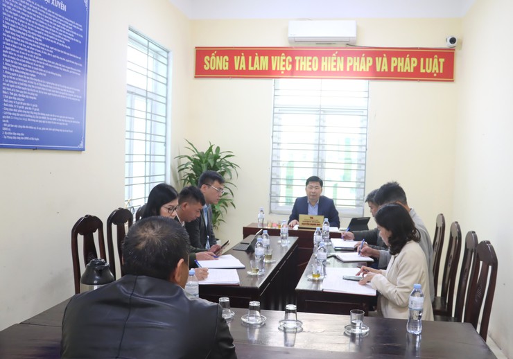 Đồng chí Bí thư Đảng ủy, Chủ tịch HĐND xã đã chủ trì tiếp công dân định kỳ- Ảnh 1.