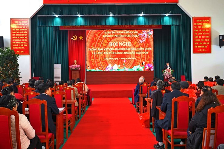 Phường Tùng Thiện tổ chức hội nghị thông báo kết quả Đại hội đại biểu toàn quốc lần thứ XIV của Đảng - Ảnh 3.