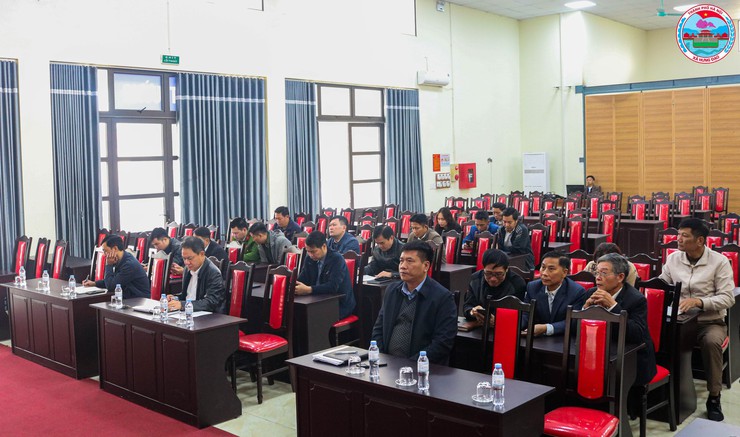 HỘI NGHỊ TRIỂN KHAI CÔNG TÁC CƯỠNG CHẾ CÔNG TRÌNH VI PHẠM TRÊN ĐỊA BÀN XÃ HƯNG ĐẠO- Ảnh 1.