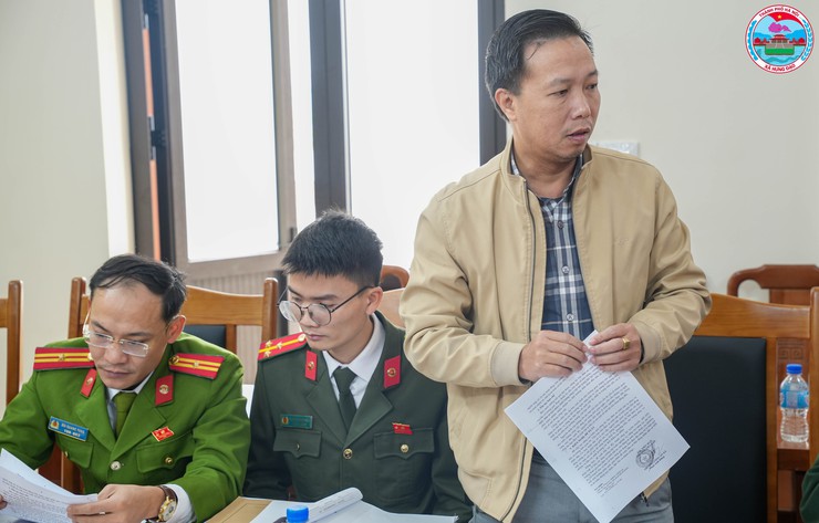 BAN VĂN HÓA – XÃ HỘI HĐND XÃ HƯNG ĐẠO TỔ CHỨC HỘI NGHỊ GIÁM SÁT CÔNG TÁC BẢO ĐẢM AN NINH, TRẬT TỰ TRƯỚC, TRONG, SAU TẾT VÀ PHỤC VỤ CÔNG TÁC BẦU CỬ- Ảnh 4.