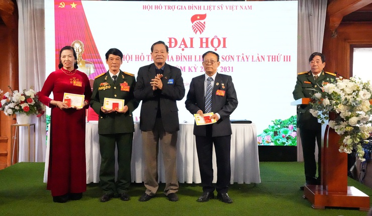 ĐẠI HỘI CHI HỘI HỖ TRỢ GIA ĐÌNH LIỆT SĨ SƠN TÂY LẦN THỨ III- Ảnh 5.