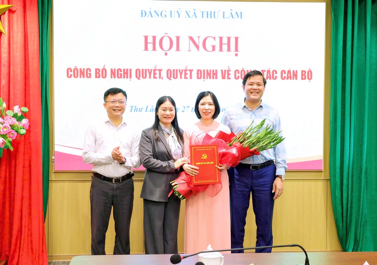 ĐẢNG ỦY XÃ THƯ LÂM CÔNG BỐ QUYẾT ĐỊNH VỀ CÔNG TÁC CÁN BỘ- Ảnh 7.