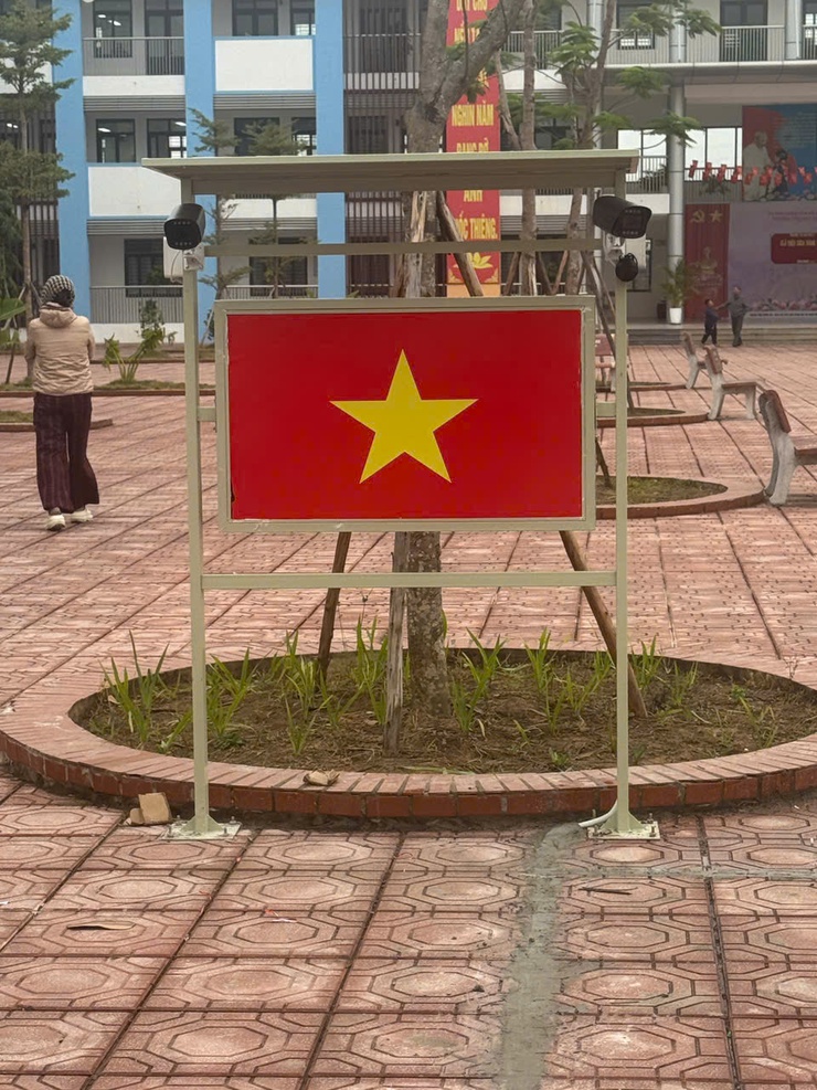 XÃ BÌNH MINH: PHÁT HUY DÂN VẬN KHÉO TRONG CHUYỂN ĐỔI SỐ, ĐƯA MÔ HÌNH CAMERA AI VÀO TRƯỜNG HỌC- Ảnh 3.