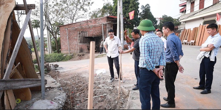 Tình đoàn kết trên tuyến đường liên xã Vĩnh Phú - Minh Châu- Ảnh 3.