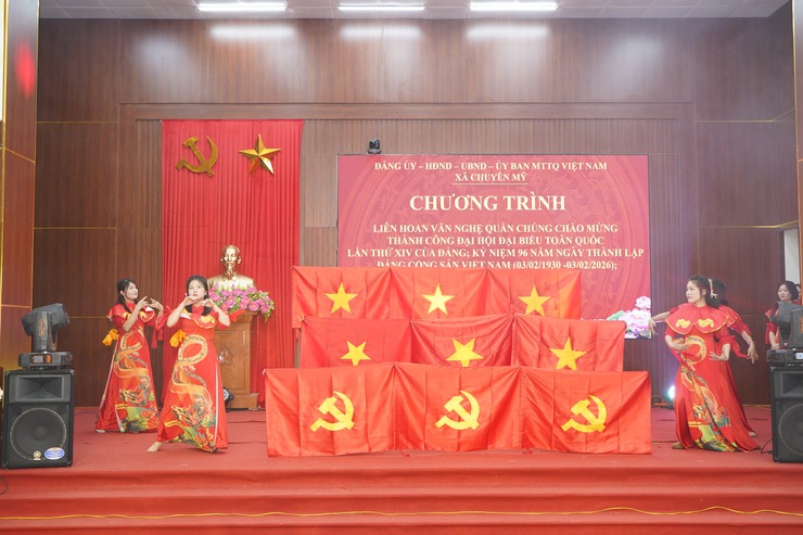 Tưng bừng Chương trình Văn nghệ chào mừng thành công Đại hội XIV của Đảng- Ảnh 2.