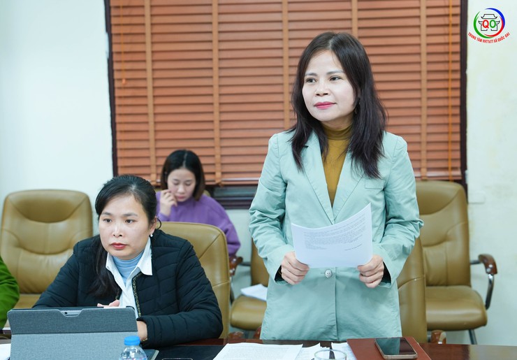 UBND XÃ QUỐC OAI LÀM VIỆC VỚI PHÒNG VĂN HÓA – XÃ HỘI VỀ TRIỂN KHAI NGHỊ QUYẾT 57-NQ/TW VÀ CUỘC THI "GIỮ GÌN THÔN SÁNG – XANH – SẠCH – ĐẸP" NĂM 2026- Ảnh 7.