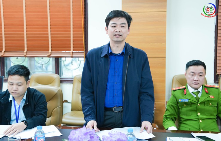 UBND XÃ QUỐC OAI LÀM VIỆC VỚI PHÒNG VĂN HÓA – XÃ HỘI VỀ TRIỂN KHAI NGHỊ QUYẾT 57-NQ/TW VÀ CUỘC THI "GIỮ GÌN THÔN SÁNG – XANH – SẠCH – ĐẸP" NĂM 2026- Ảnh 8.