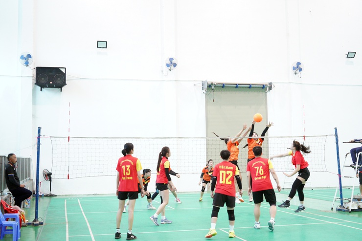 Phường Chương Mỹ tổ chức giải bóng chuyền hơi chào mừng thành công Đại hội đại biểu toàn quốc lần thứ XIV của Đảng- Ảnh 5.