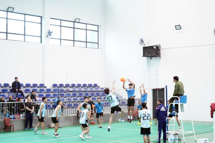 Phường Chương Mỹ tổ chức giải bóng chuyền hơi chào mừng thành công Đại hội đại biểu toàn quốc lần thứ XIV của Đảng- Ảnh 7.