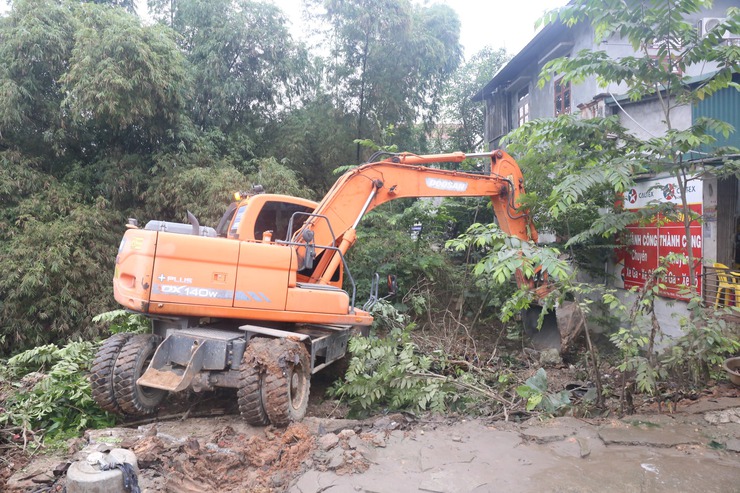 UBND xã Bất Bạt: Tổ chức thực hiện bảo vệ an toàn trong thi công Dự án: Cải tạo, nâng cấp đường giao thông và hệ thống tiêu thoát nước khu dân cư khu vực hồ Tây Ninh- Ảnh 4.