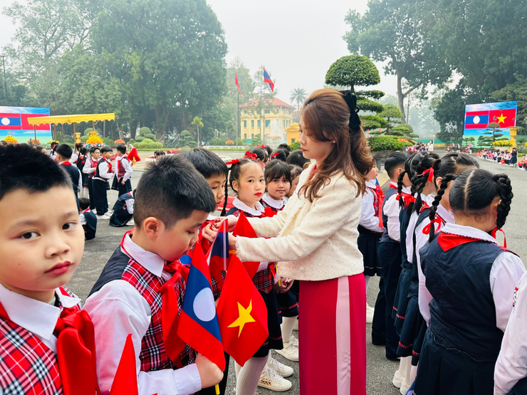 Thiếu nhi Thăng Long vinh dự đón Tổng Bí thư, Chủ tịch nước Lào- Ảnh 11.