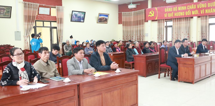 Đảng ủy – HĐND – UBND – Ủy ban MTTQ Việt Nam xã Minh Châu tổ chức chương trình trao quà Tết cho hộ cận nghèo nhân dịp Xuân Bính Ngọ 2026- Ảnh 2.