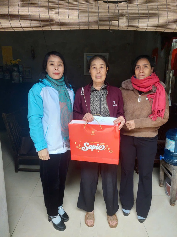 Hội LHPN xã Phúc Lộc thăm, tặng quà các gia đình hội viên phụ nữ nhân dịp Tết Nguyên đán Bính Ngọ 2026- Ảnh 3.
