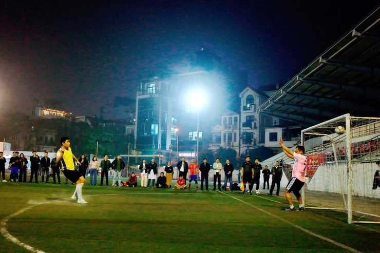 Phường Ô Chợ Dừa bế mạc giải bóng đá chào mừng đại hội đảng toàn quốc lần thứ XIV, kỷ niệm 96 năm ngày thành lập Đảng cộng sản Việt Nam – mừng xuân Bính Ngọ 2026- Ảnh 3.