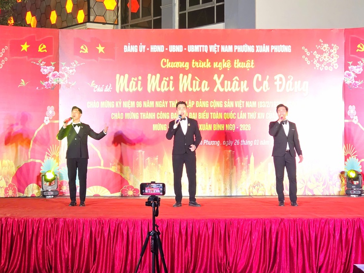 “Mãi mãi mùa xuân có Đảng” – dấu ấn văn hóa đặc sắc trong chuỗi hoạt động mừng Đảng, mừng Xuân tại Xuân Phương- Ảnh 3.