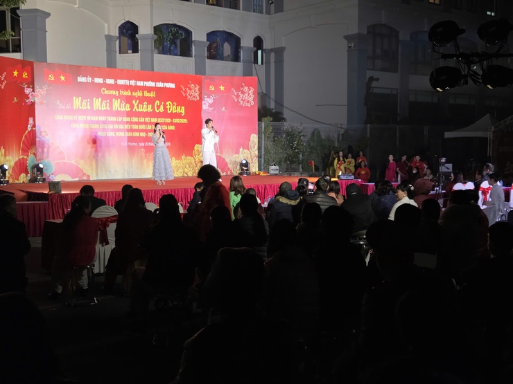 “Mãi mãi mùa xuân có Đảng” – dấu ấn văn hóa đặc sắc trong chuỗi hoạt động mừng Đảng, mừng Xuân tại Xuân Phương- Ảnh 4.