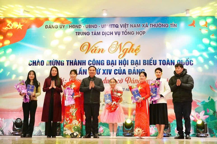 Xã Thường Tín tổ chức thành công đêm văn nghệ chào mừng Đại hội Đảng toàn quốc lần thứ XIV- Ảnh 1.
