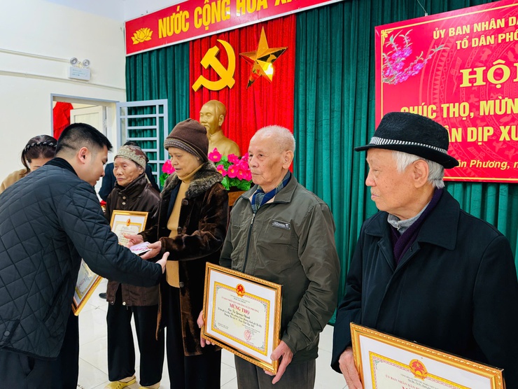 Phường Xuân Phương tổ chức chúc thọ, mừng thọ Người cao tuổi Xuân Bính Ngọ năm 2026- Ảnh 2.