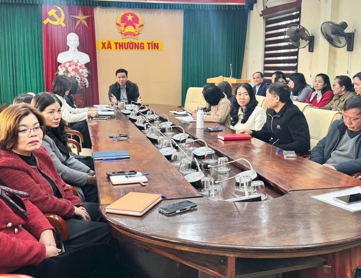 UBND xã Thường Tín tham dự hội nghị trực tuyến sơ kết học kỳ I, năm học 2025–2026- Ảnh 1.