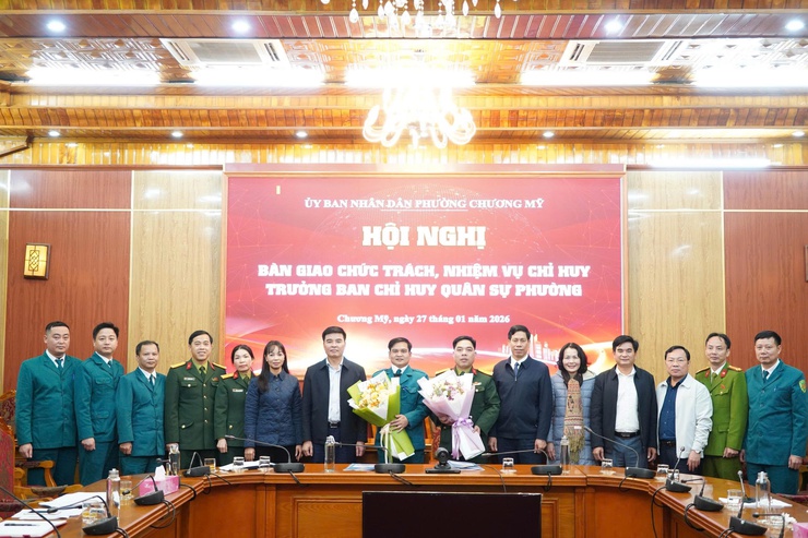 Chương Mỹ tổ chức hội nghị bàn giao chức vụ Chỉ huy trưởng Ban Chỉ huy Quân sự phường- Ảnh 6.