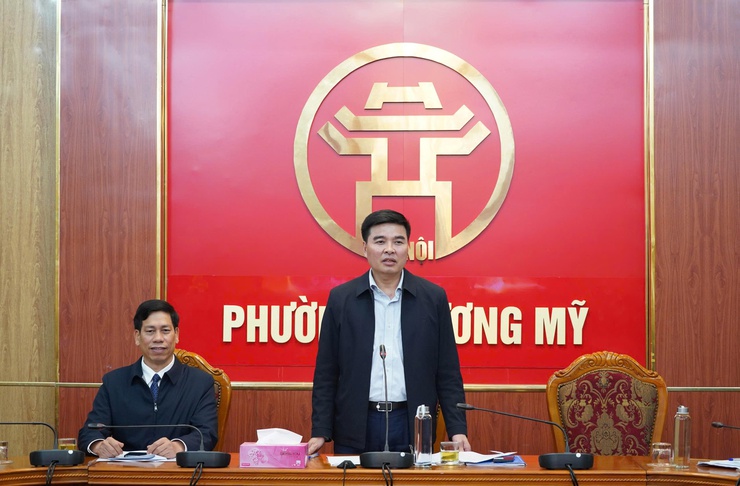 Chương Mỹ tổ chức hội nghị bàn giao chức vụ Chỉ huy trưởng Ban Chỉ huy Quân sự phường- Ảnh 1.