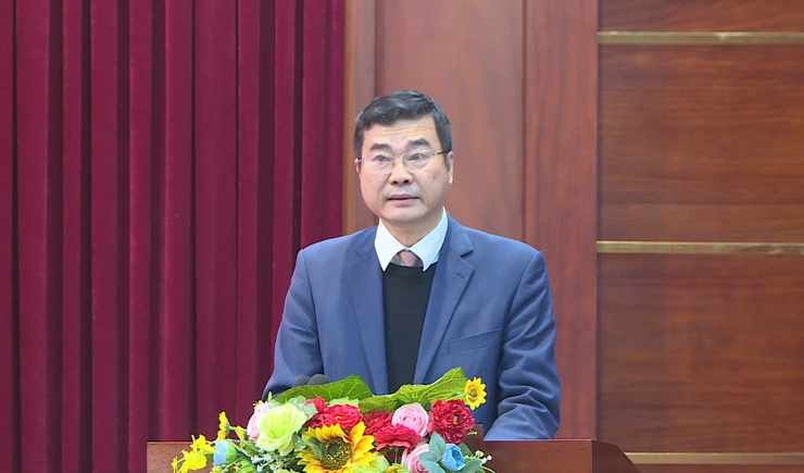 Xã Phúc Thọ trao tặng Huy hiệu Đảng đợt 03/2/2026- Ảnh 1.