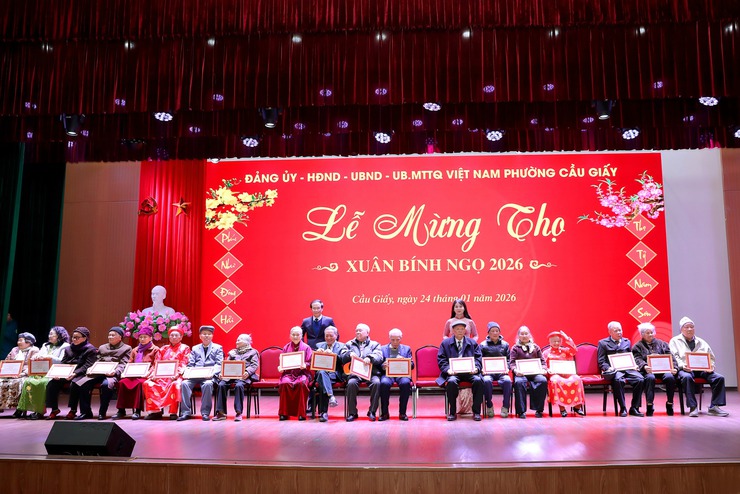 Phường Cầu Giấy trang trọng tổ chức Lễ mừng thọ người cao tuổi nhân dịp Xuân Bính Ngọ 2026- Ảnh 16.