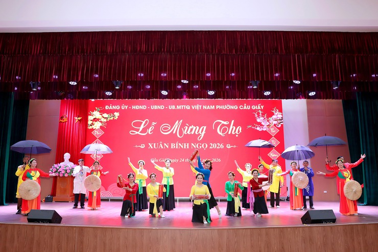 Phường Cầu Giấy trang trọng tổ chức Lễ mừng thọ người cao tuổi nhân dịp Xuân Bính Ngọ 2026- Ảnh 5.