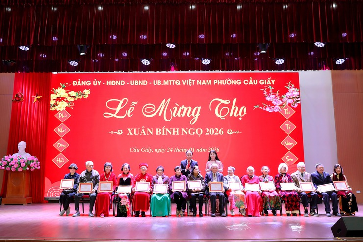 Phường Cầu Giấy trang trọng tổ chức Lễ mừng thọ người cao tuổi nhân dịp Xuân Bính Ngọ 2026- Ảnh 24.