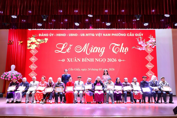 Phường Cầu Giấy trang trọng tổ chức Lễ mừng thọ người cao tuổi nhân dịp Xuân Bính Ngọ 2026- Ảnh 14.