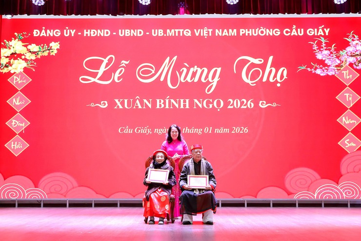 Phường Cầu Giấy trang trọng tổ chức Lễ mừng thọ người cao tuổi nhân dịp Xuân Bính Ngọ 2026- Ảnh 9.