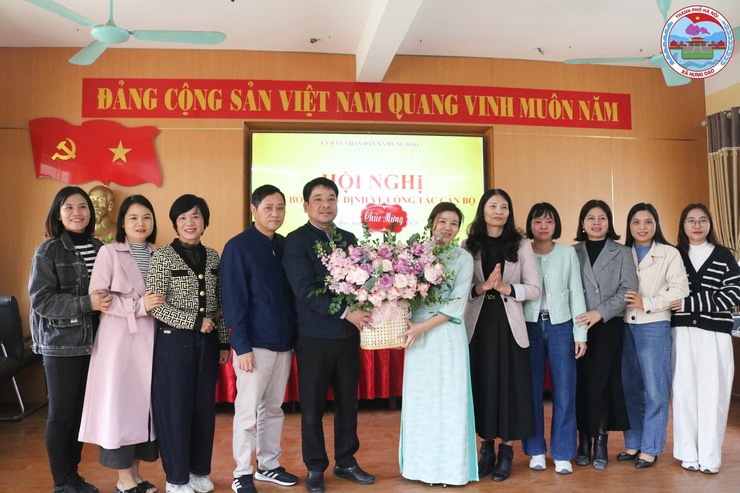 Hội nghị công bố Quyết định về công tác cán bộ đối với Trường THCS Đồng Quang- Ảnh 8.