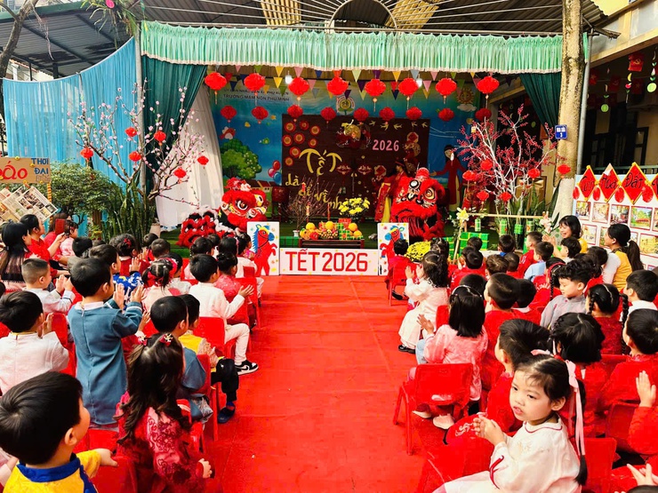 TRƯỜNG MẦM NON PHÚ MINH TỔ CHỨC NGÀY HỘI XUÂN

- Ảnh 1.