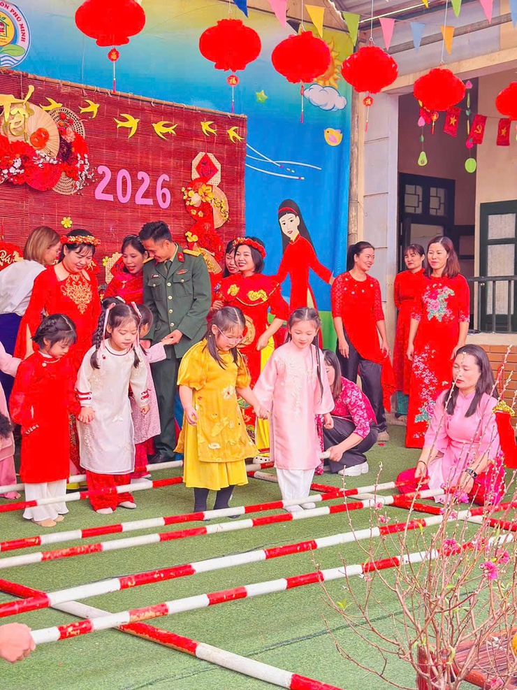 TRƯỜNG MẦM NON PHÚ MINH TỔ CHỨC NGÀY HỘI XUÂN

- Ảnh 6.