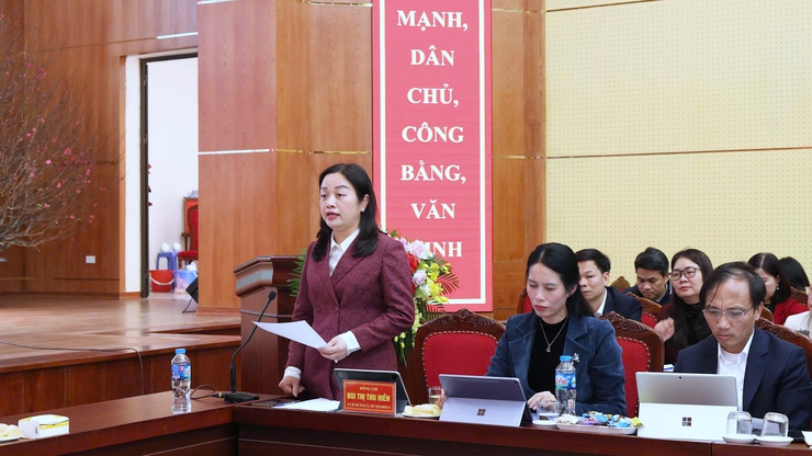 Hội nghị làm việc với đoàn công tác số 14 của Thành uỷ kiểm tra công tác bầu cử của 4 xã Vân Đình, Hoà xá, Ứng Hoà và Ứng Thiên- Ảnh 3.