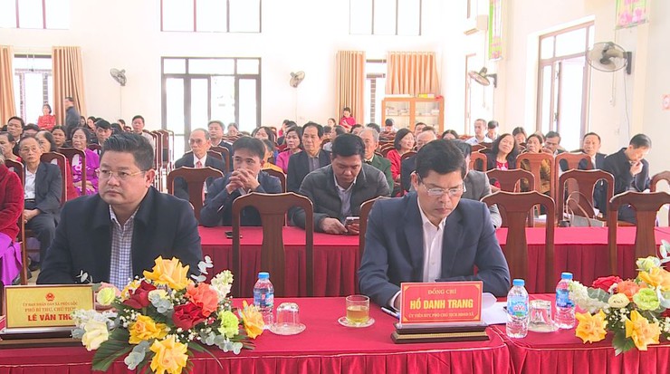 Đảng uỷ xã Phúc Lộc tổ chức Lễ trao tặng Huy hiệu Đảng đợt 3/2/2026; Gặp mặt kỷ niệm 96 năm ngày thành lập Đảng Cộng sản Việt Nam (3/2/1930-3/2/2026); Thông tin nhanh kết quả Đại hội Đại biểu toàn quốc lần thứ XIV của Đảng- Ảnh 3.