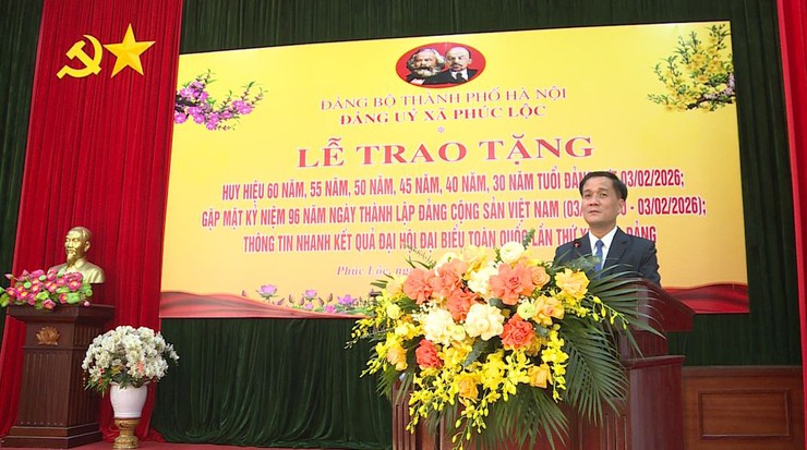Đảng uỷ xã Phúc Lộc tổ chức Lễ trao tặng Huy hiệu Đảng đợt 3/2/2026; Gặp mặt kỷ niệm 96 năm ngày thành lập Đảng Cộng sản Việt Nam (3/2/1930-3/2/2026); Thông tin nhanh kết quả Đại hội Đại biểu toàn quốc lần thứ XIV của Đảng- Ảnh 1.