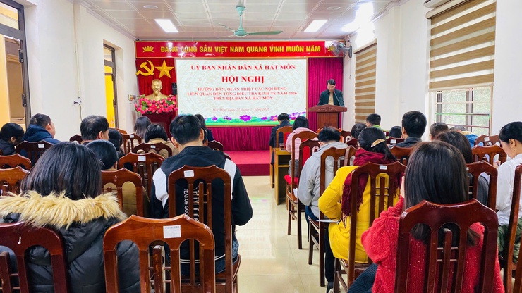 UBND xã Hát Môn giao ban và quán triệt một số nội dung Tổng điều tra kinh tế năm 2026- Ảnh 1.