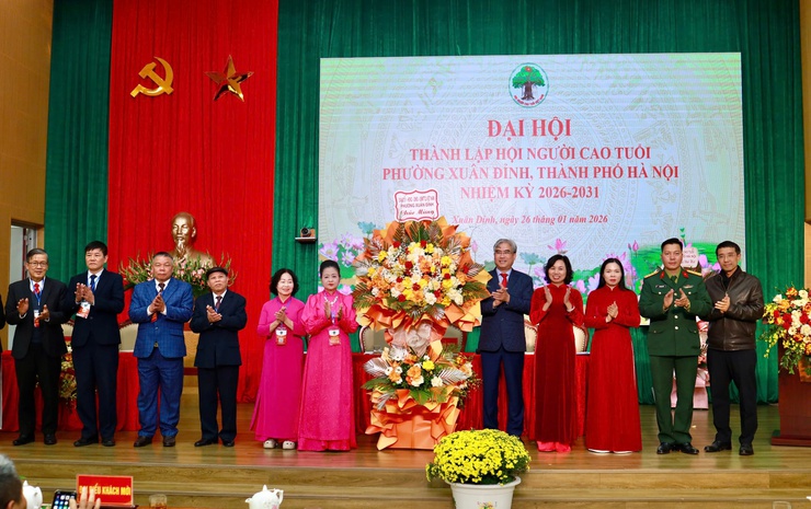 Phát huy vai trò “Tuổi cao – Gương sáng” tại Đại hội Hội Người cao tuổi phường Xuân Đỉnh- Ảnh 4.