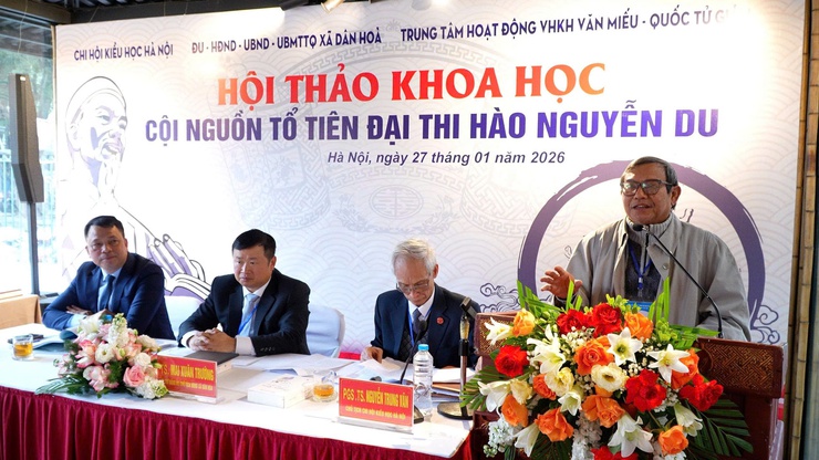 HỘI THẢO KHOA HỌC "CỘI NGUỒN TỔ TIÊN ĐẠI THI HÀO NGUYỄN DU – DANH NHÂN VĂN HÓA THẾ GIỚI". 
Từ Canh Hoạch cội nguồn tổ tiên đến Công viên văn hóa du lịch Nguyễn Du- Ảnh 12.