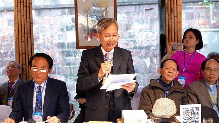 HỘI THẢO KHOA HỌC "CỘI NGUỒN TỔ TIÊN ĐẠI THI HÀO NGUYỄN DU – DANH NHÂN VĂN HÓA THẾ GIỚI". 
Từ Canh Hoạch cội nguồn tổ tiên đến Công viên văn hóa du lịch Nguyễn Du- Ảnh 13.