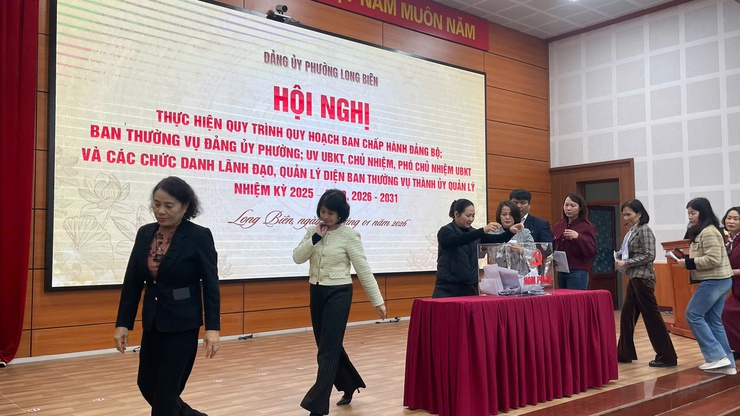 ĐẢNG ỦY PHƯỜNG LONG BIÊN TỔ CHỨC HỘI NGHỊ THỰC HIỆN QUY TRÌNH QUY HOẠCH CÁN BỘ- Ảnh 8.
