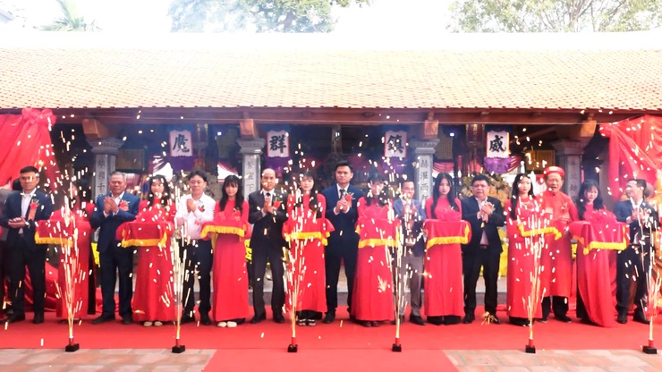 LỄ KHÁNH THÀNH MIẾU LÀNG CAO XÁ – DẤU ẤN VĂN HÓA TÂM LINH TRONG ĐỜI SỐNG NHÂN DÂN- Ảnh 7.