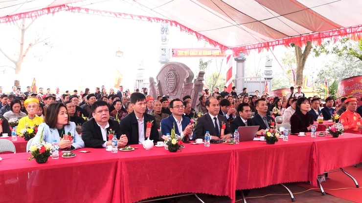 LỄ KHÁNH THÀNH MIẾU LÀNG CAO XÁ – DẤU ẤN VĂN HÓA TÂM LINH TRONG ĐỜI SỐNG NHÂN DÂN- Ảnh 3.