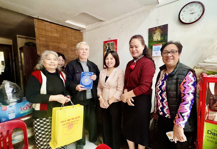 Ấm áp truyền thống Ngọc Hà: Chăm lo gia đình chính sách, gia đình khó khăn, chúc thọ các cụ tròn 100 tuổi dịp Tết Bính Ngọ 2026- Ảnh 11.