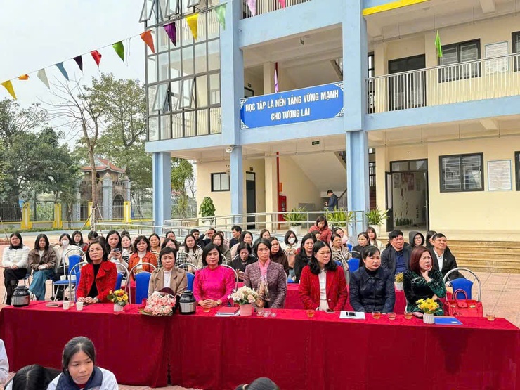 Quốc Oai tổ chức chuyên đề “An toàn trên không gian mạng” cho học sinh Tiểu học và THCS Thạch Thán- Ảnh 5.